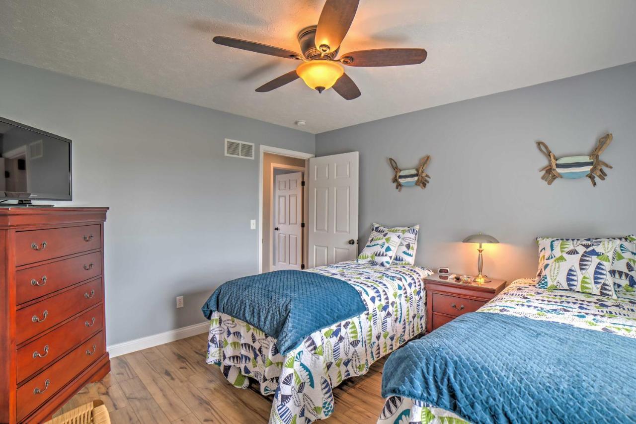 Monticello Home With Multi-Level Deck On 2 Acres! Exteriör bild