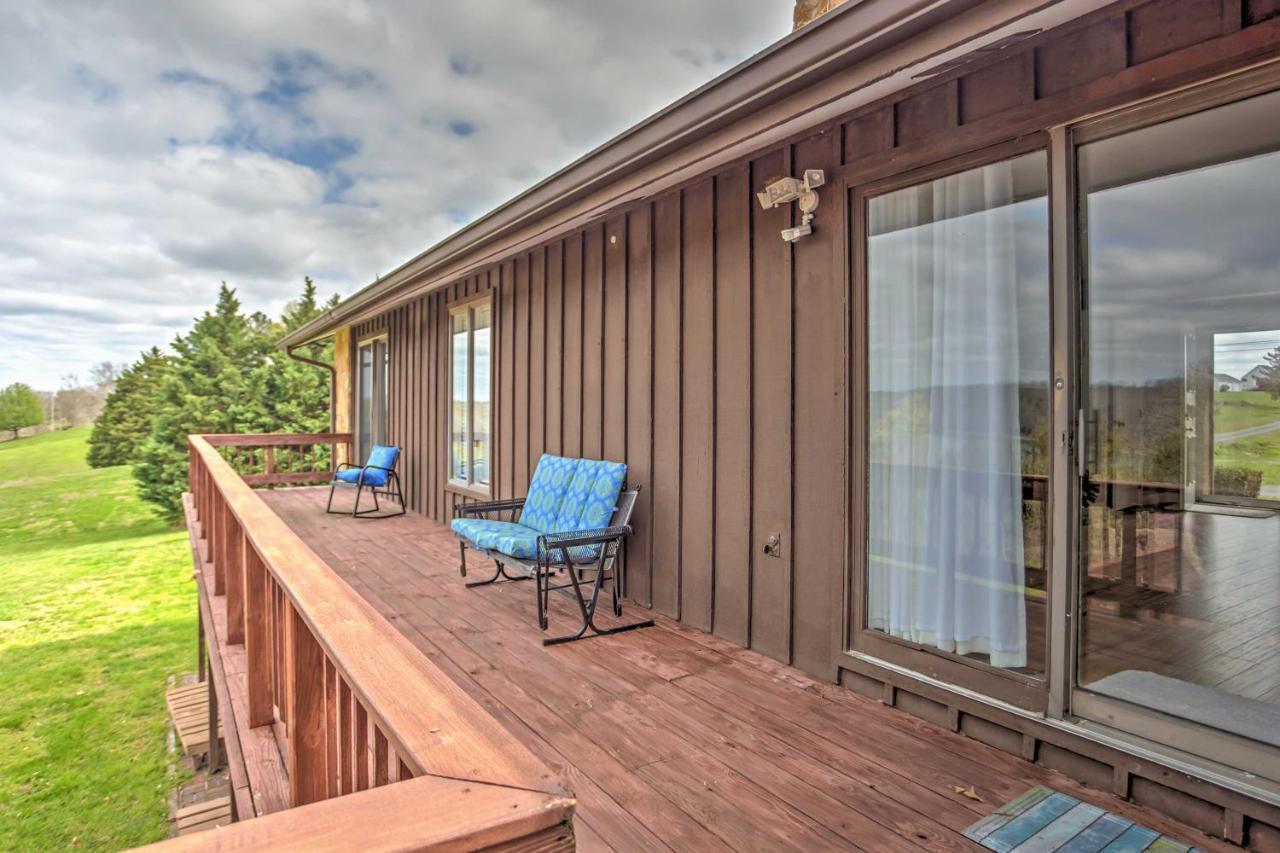 Monticello Home With Multi-Level Deck On 2 Acres! Exteriör bild