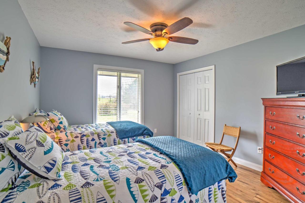 Monticello Home With Multi-Level Deck On 2 Acres! Exteriör bild